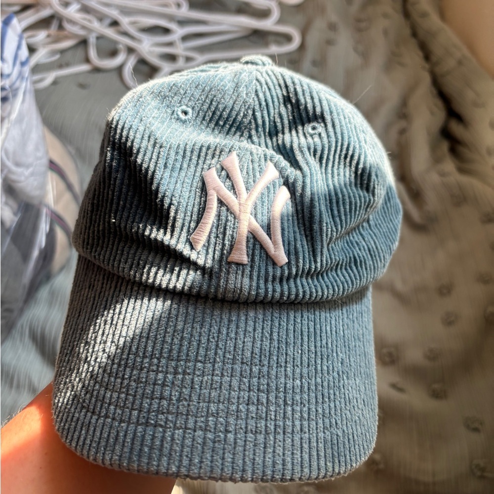 New York Yankees Corduroy Baseball Cap 🧢💙